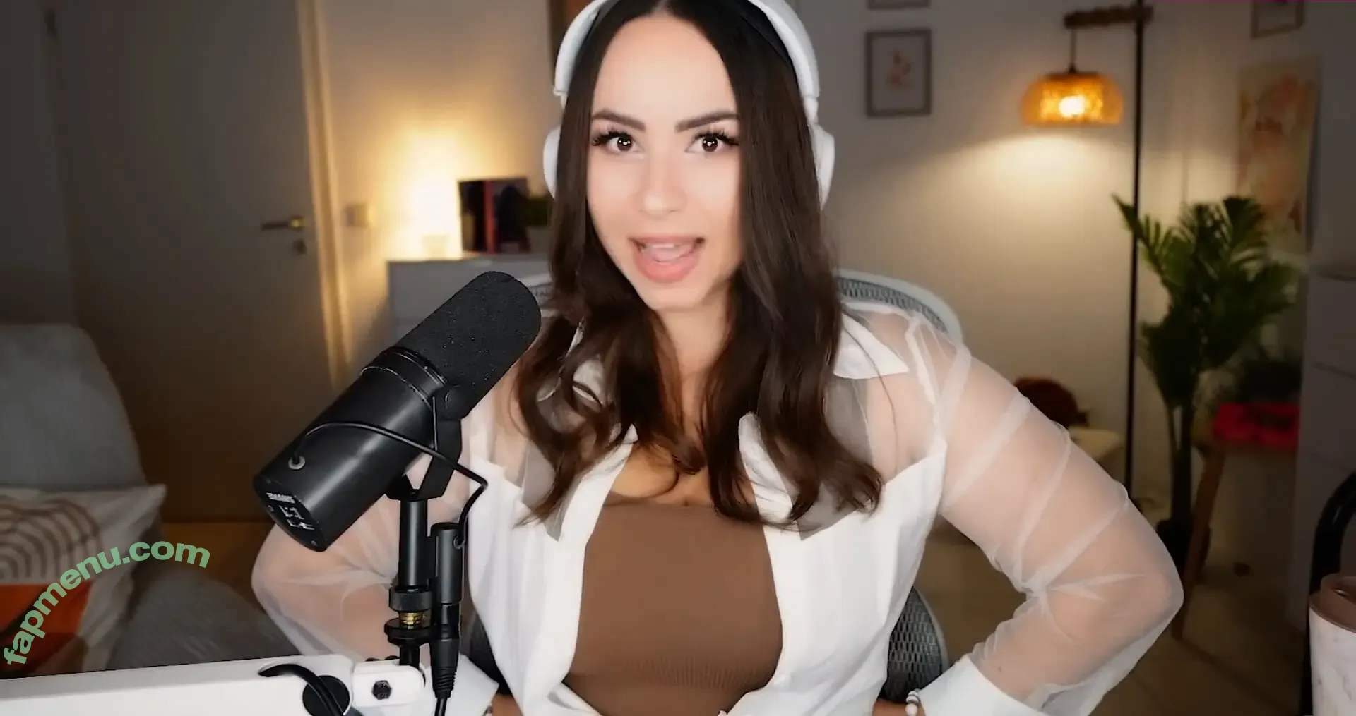 Bunnygirl nude photo #0257 (babybunnygirl1 / bunnymon.tv)