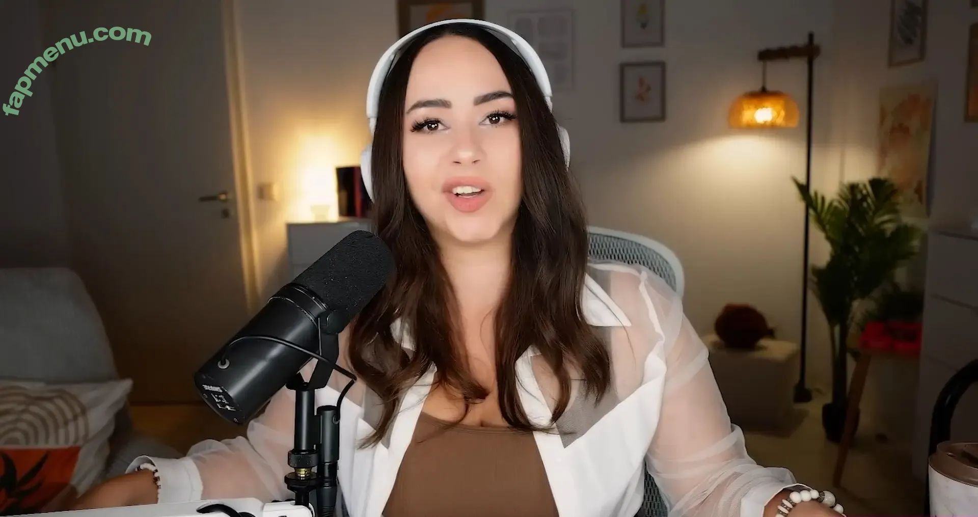 Bunnygirl nude photo #0259 (babybunnygirl1 / bunnymon.tv)