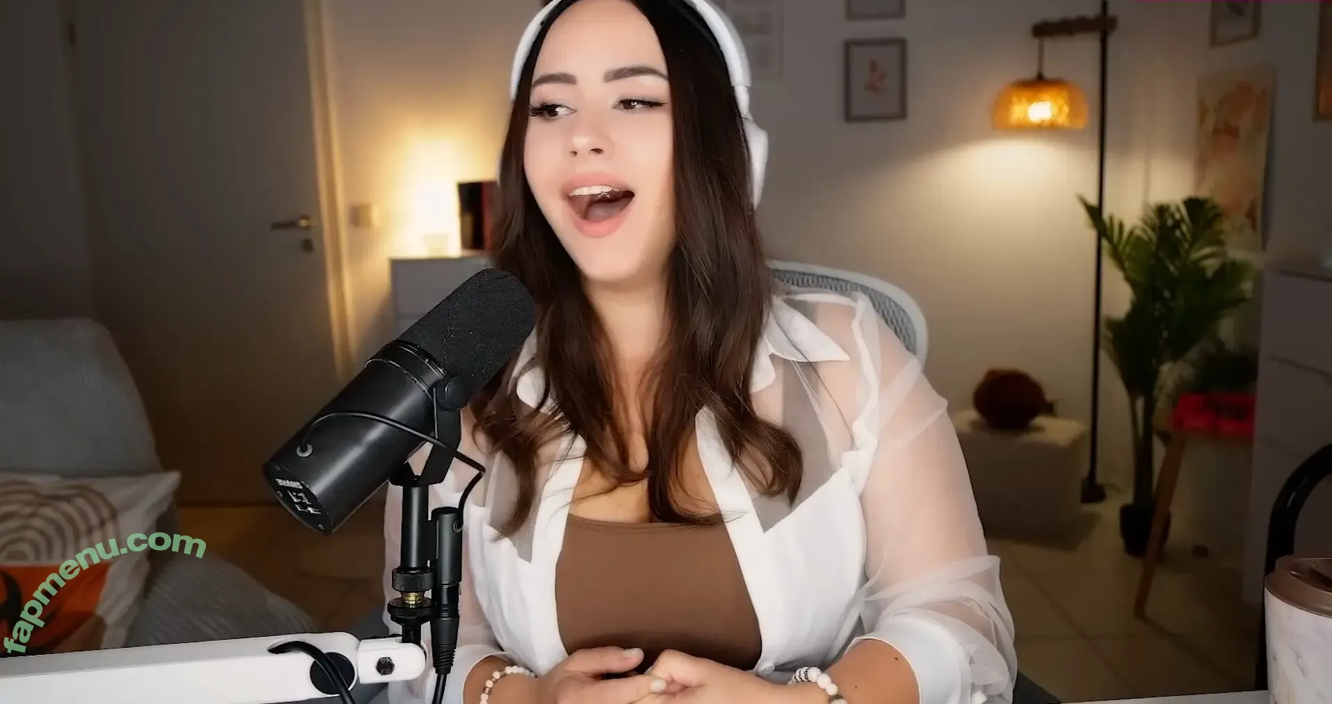 Bunnygirl nude photo #0264 (babybunnygirl1 / bunnymon.tv)