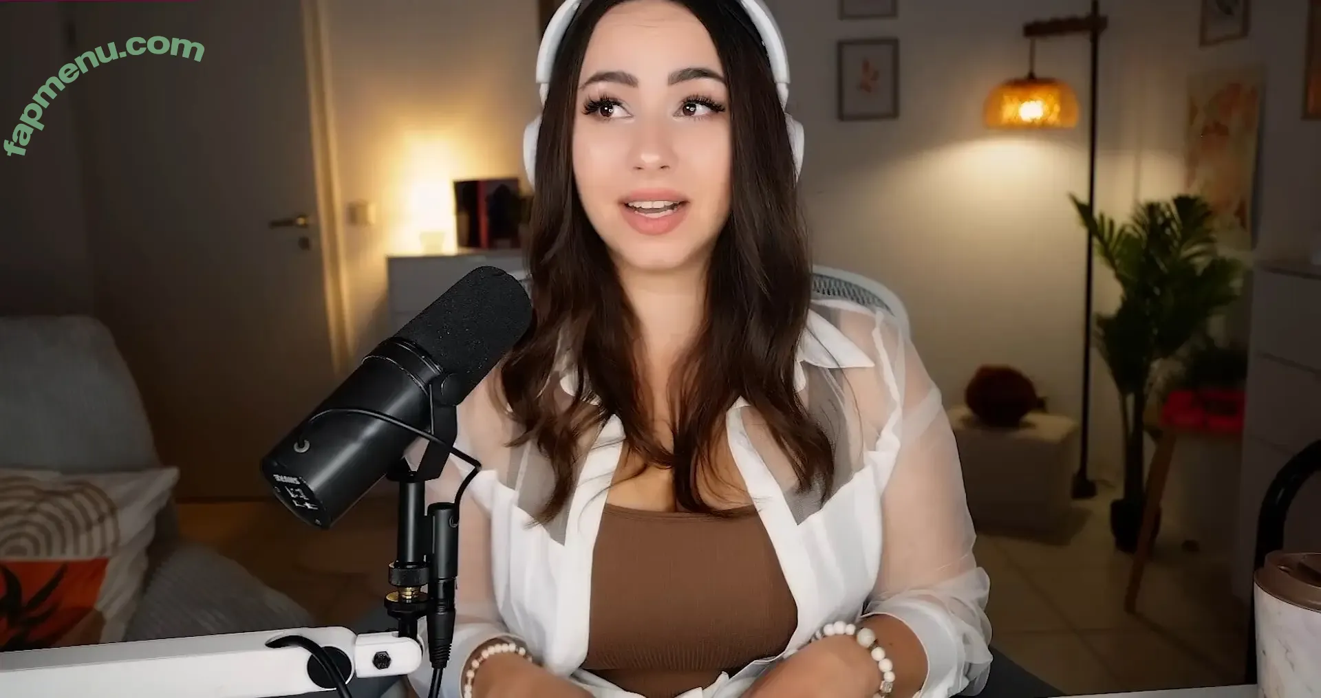 Bunnygirl nude photo #0266 (babybunnygirl1 / bunnymon.tv)