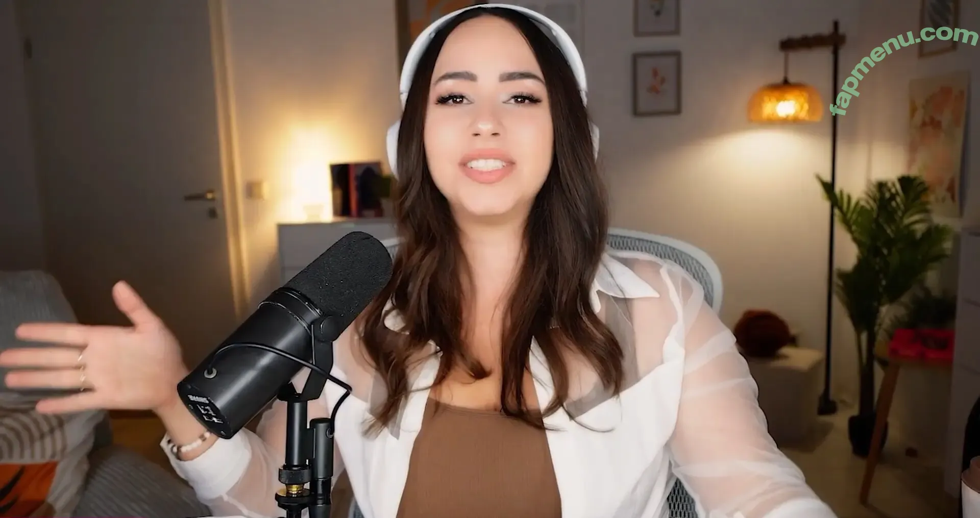 Bunnygirl nude photo #0268 (babybunnygirl1 / bunnymon.tv)