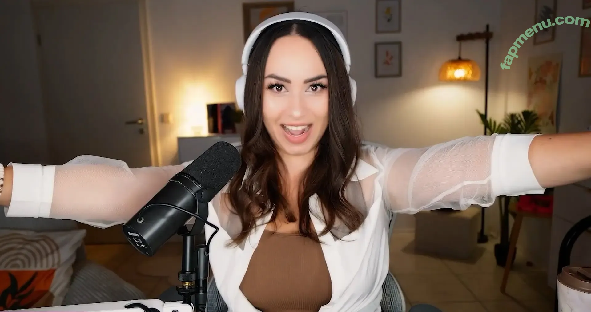 Bunnygirl nude photo #0272 (babybunnygirl1 / bunnymon.tv)