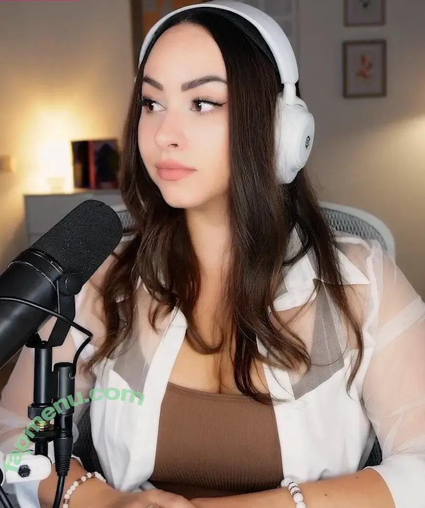 Bunnygirl nude photo #0301 (babybunnygirl1 / bunnymon.tv)