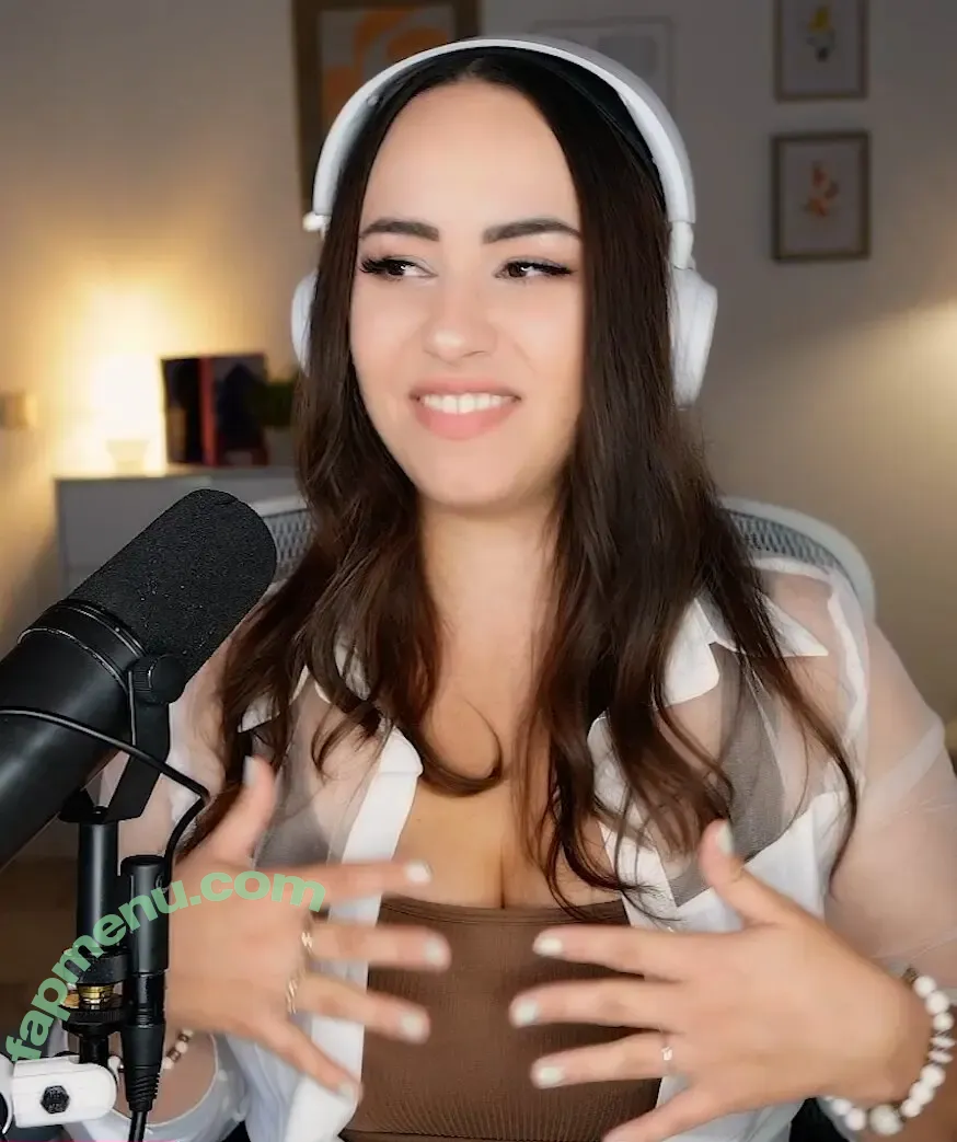 Bunnygirl nude photo #0305 (babybunnygirl1 / bunnymon.tv)