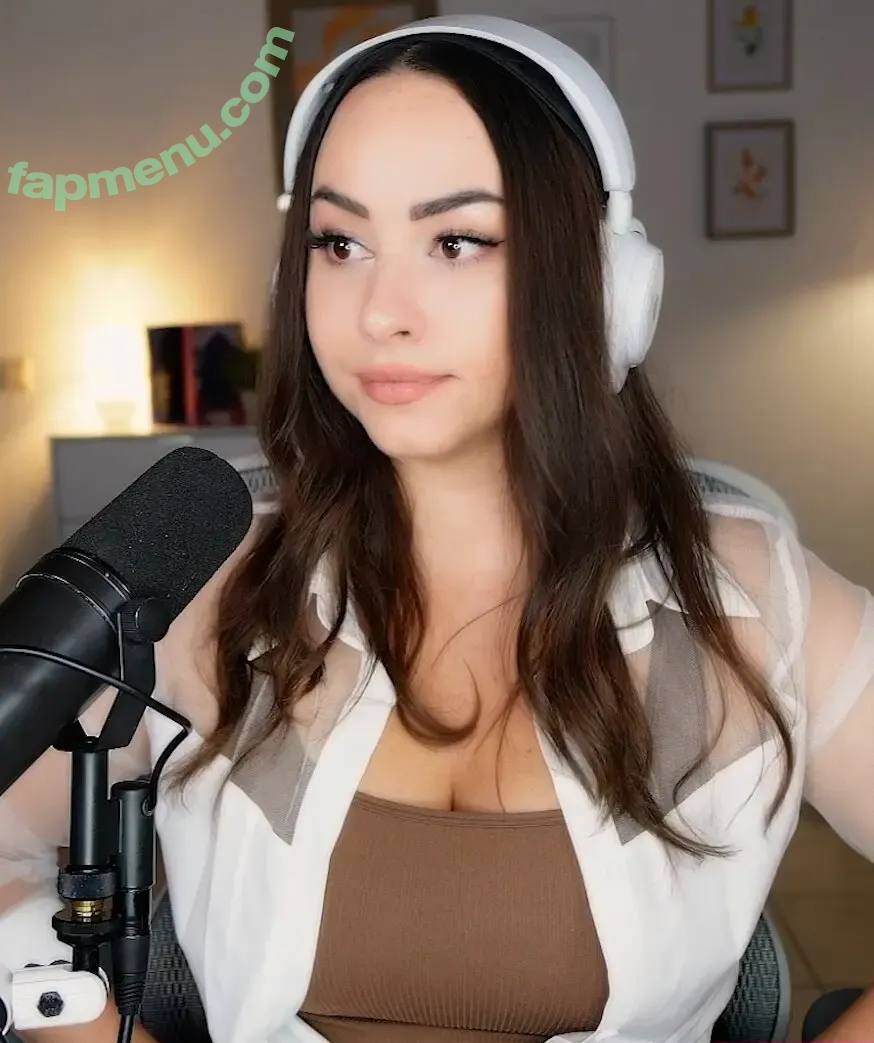 Bunnygirl nude photo #0307 (babybunnygirl1 / bunnymon.tv)