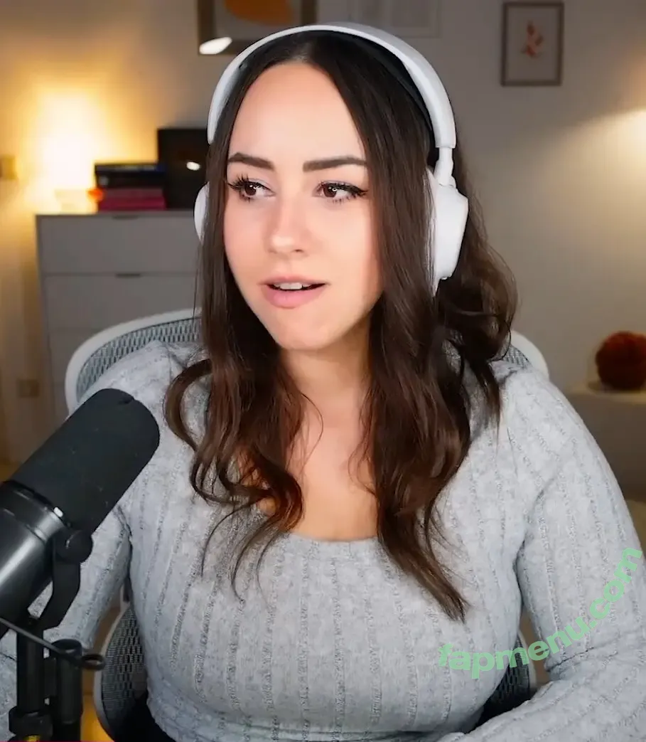 Bunnygirl nude photo #0321 (babybunnygirl1 / bunnymon.tv)