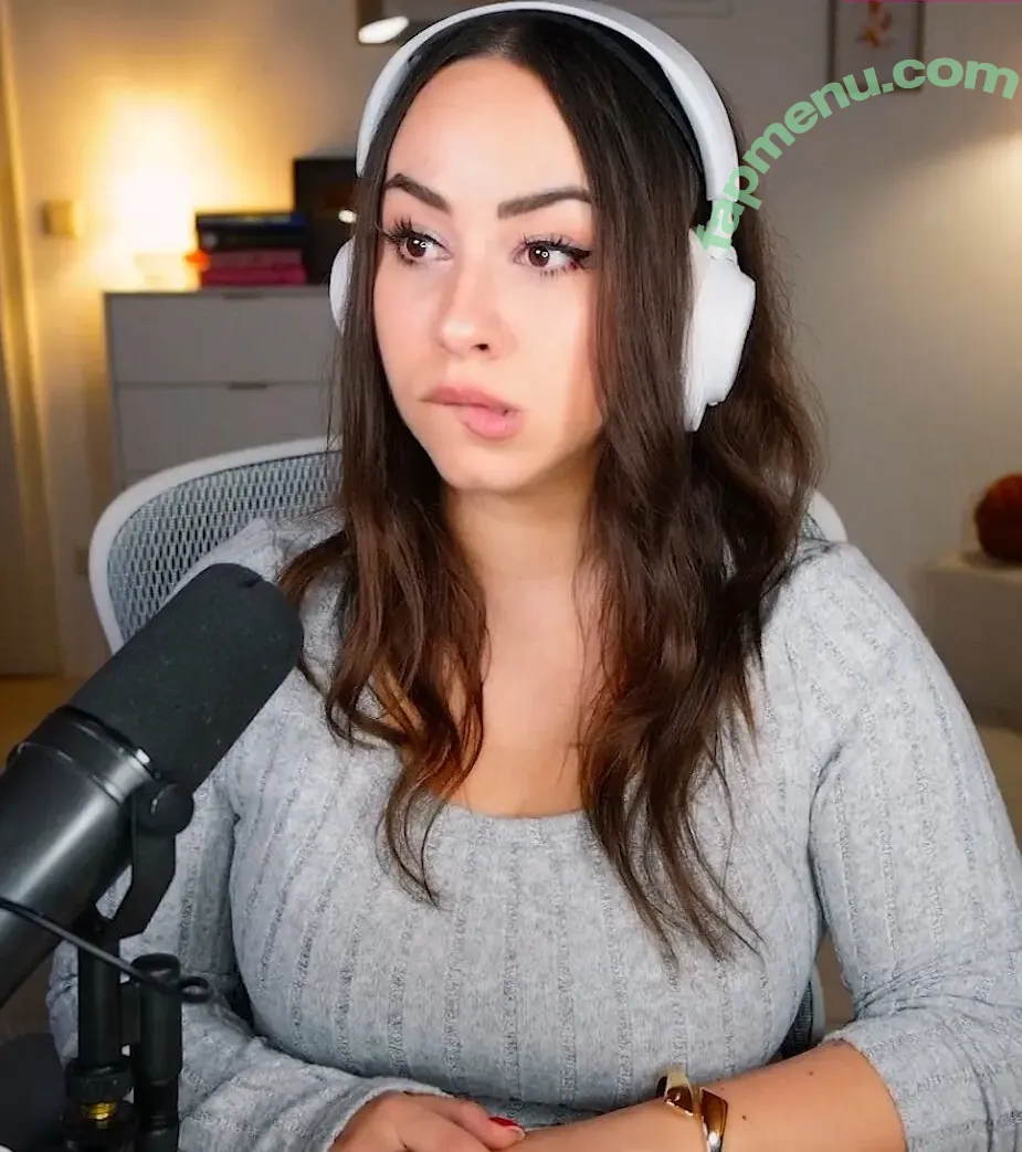 Bunnygirl nude photo #0326 (babybunnygirl1 / bunnymon.tv)