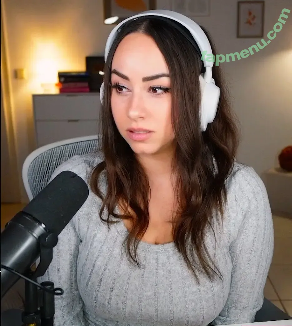 Bunnygirl nude photo #0327 (babybunnygirl1 / bunnymon.tv)