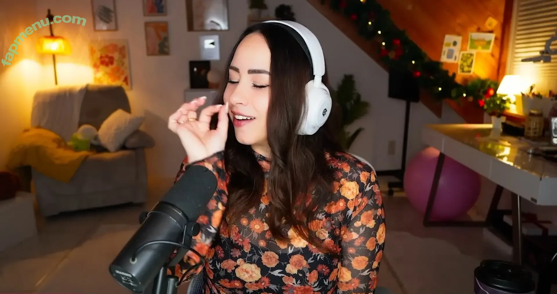 Bunnygirl nude photo #0364 (babybunnygirl1 / bunnymon.tv)