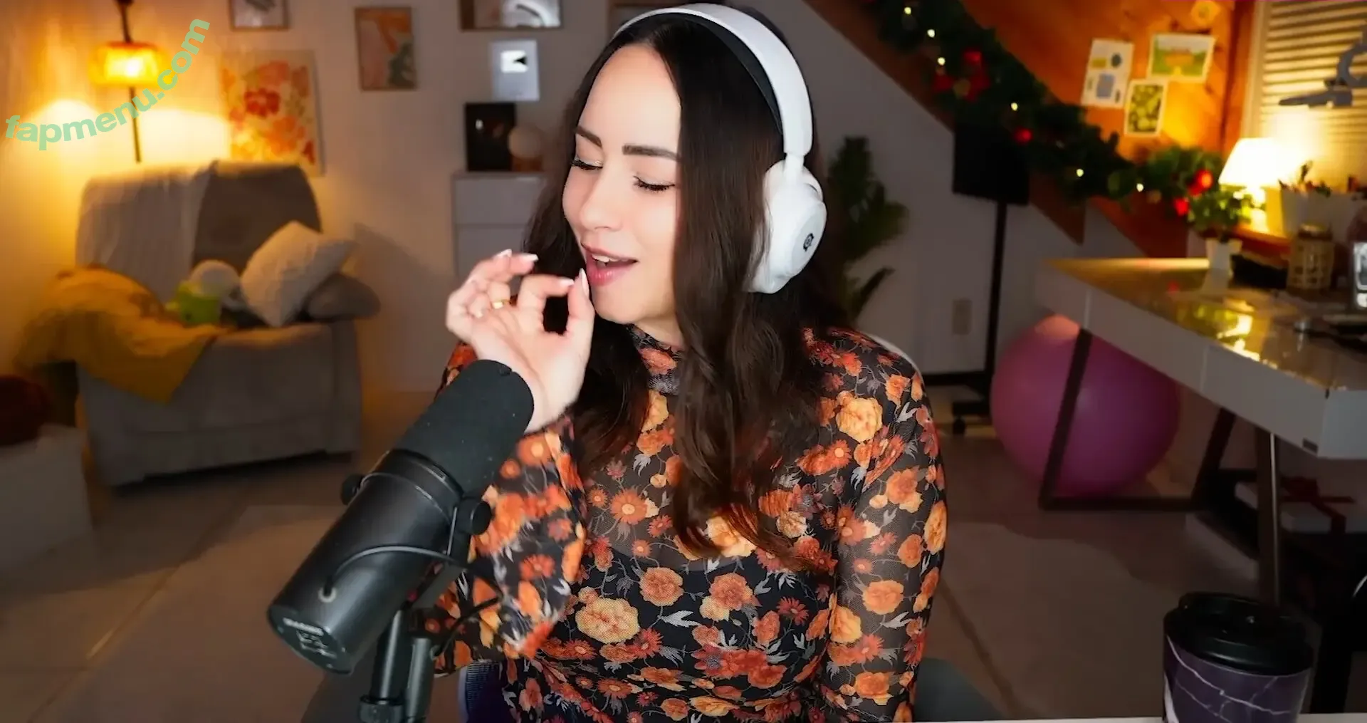 Bunnygirl nude photo #0365 (babybunnygirl1 / bunnymon.tv)