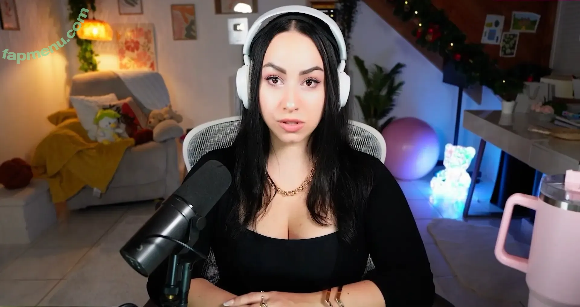 Bunnygirl nude photo #0367 (babybunnygirl1 / bunnymon.tv)