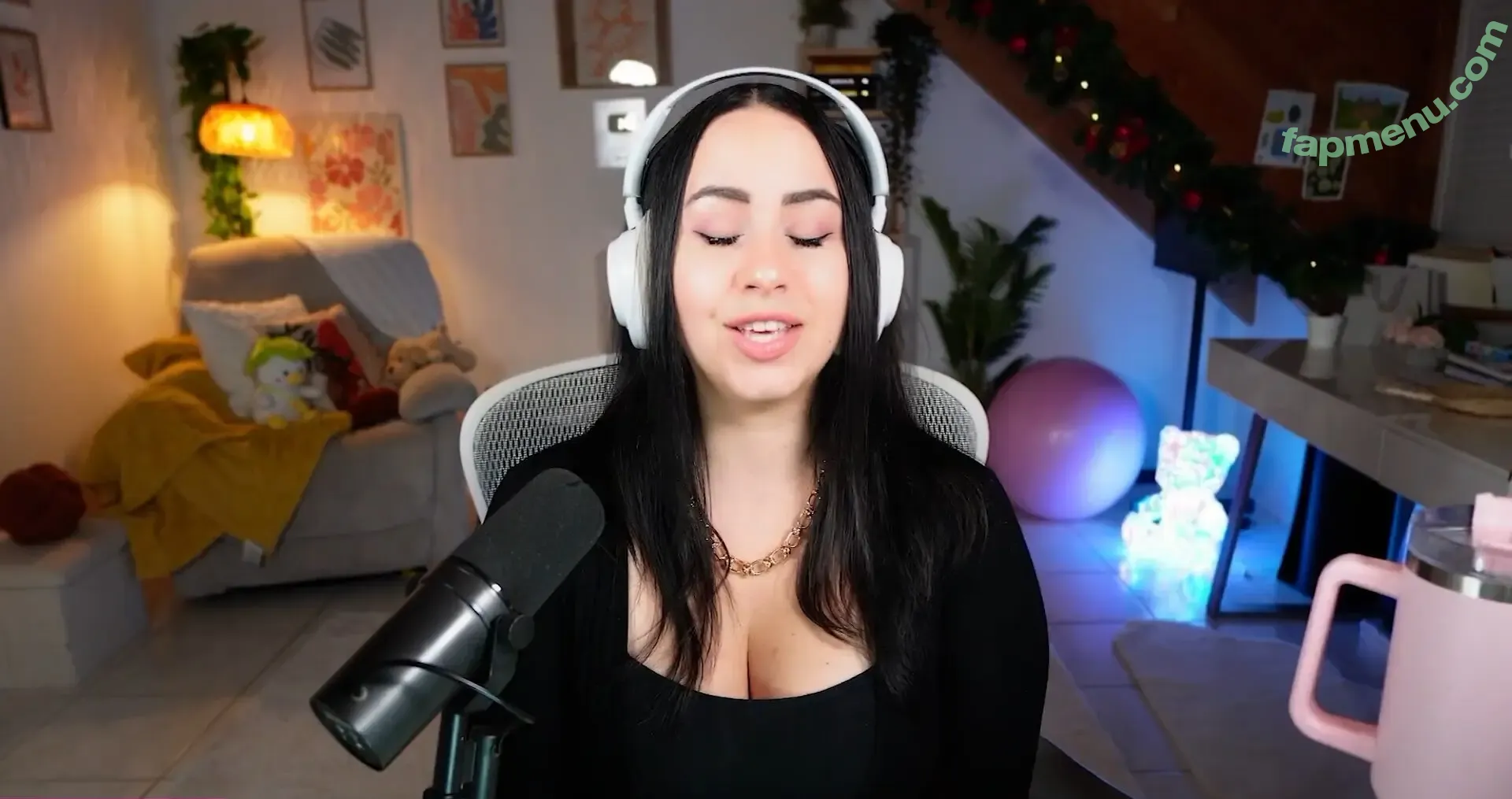 Bunnygirl nude photo #0379 (babybunnygirl1 / bunnymon.tv)