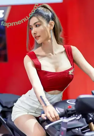 BunnyMutmai / bunny.mutmai nude photo #0218