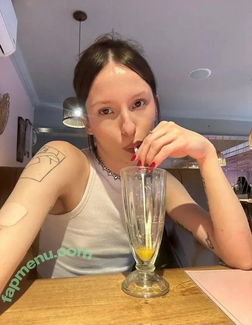 bunnyzoe nude photo #0054 (kiittycut3)