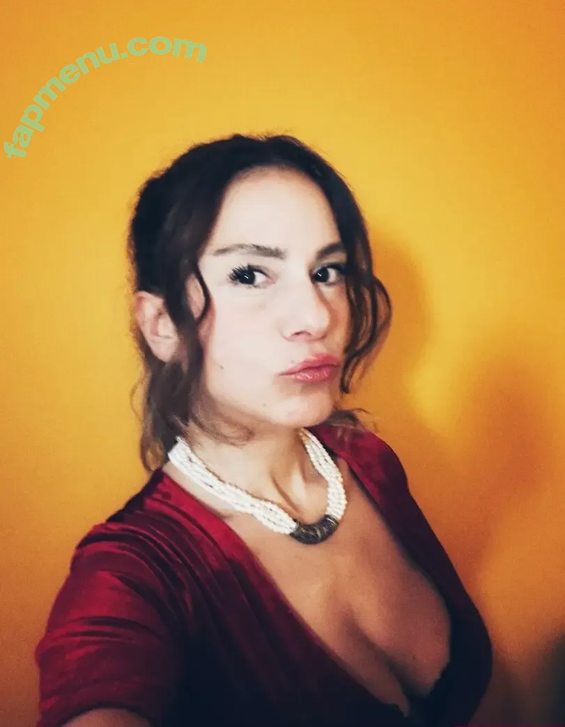 Burcu Bakdur nude photo #0049 (burcubakdur)