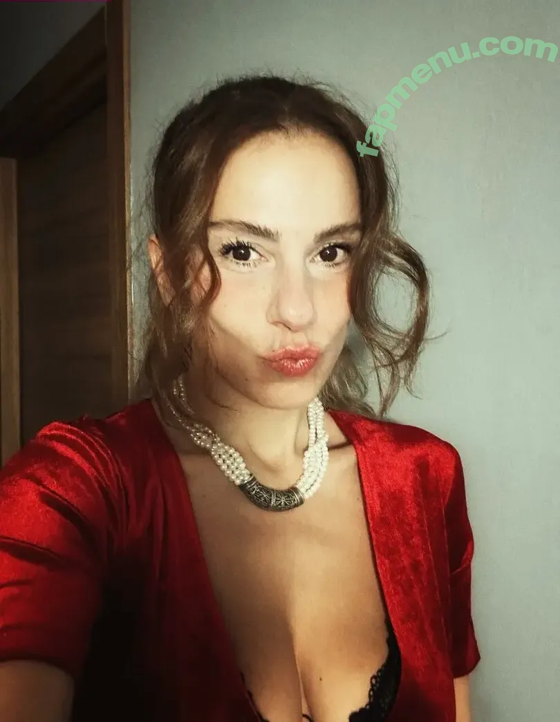 Burcu Bakdur nude photo #0050 (burcubakdur)