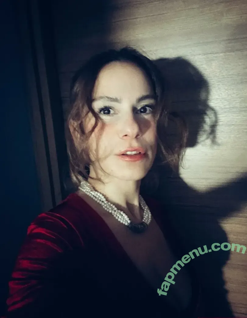 Burcu Bakdur nude photo #0052 (burcubakdur)