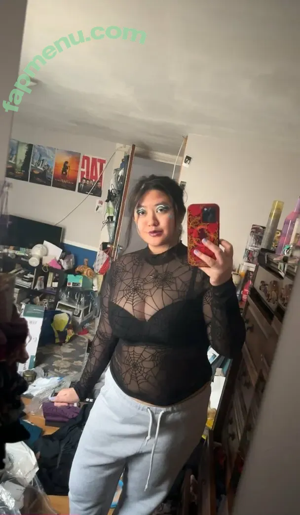 burntmochi nude photo #0023 (boredmochi)