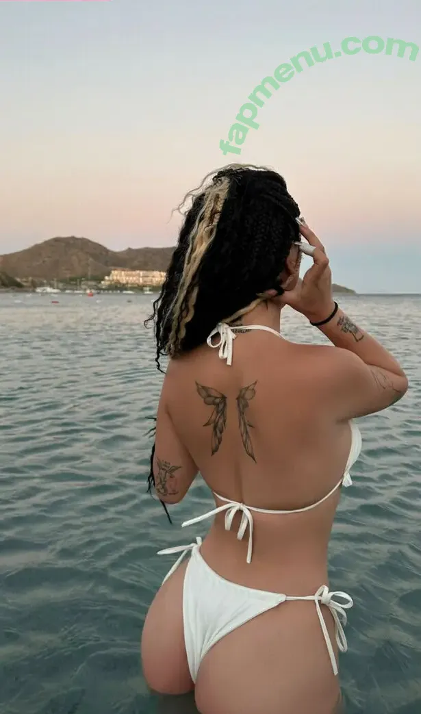 Buse Aydın nude photo #0004 (buuseaydin)