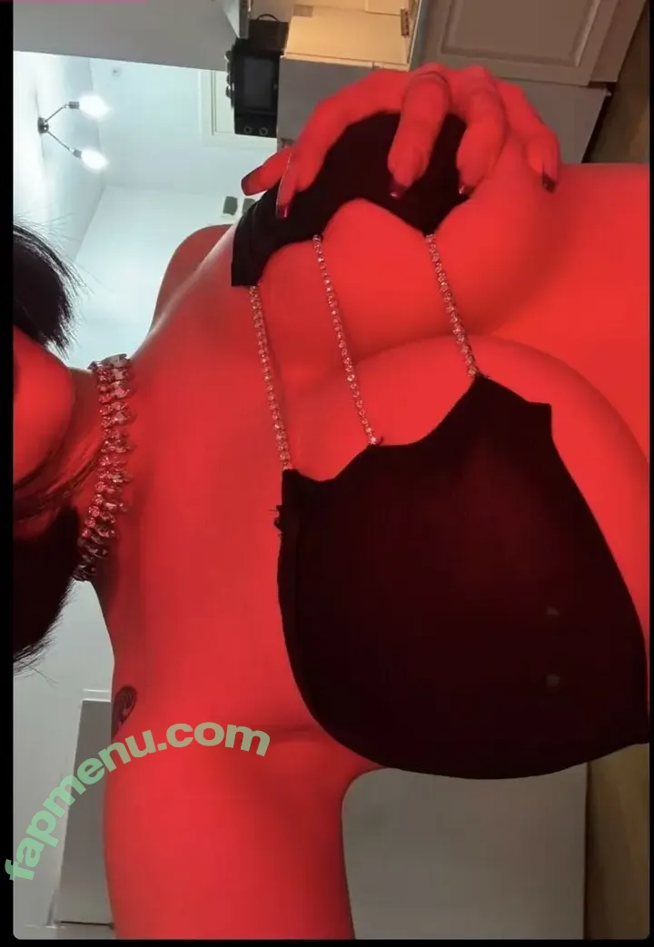 Buse Aydın nude photo #0010 (buuseaydin)