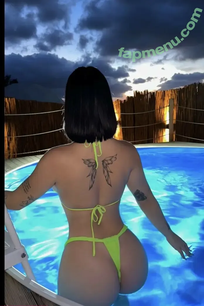 Buse Aydın nude photo #0011 (buuseaydin)