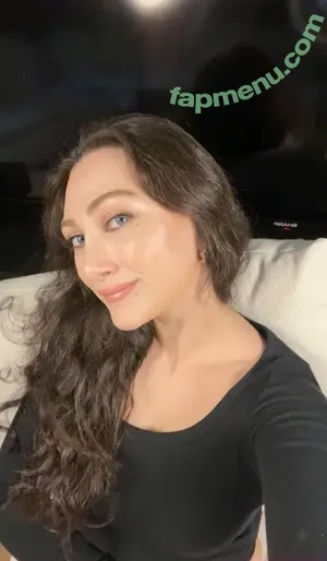 Buse Aydın / psikologbuseaydin nude photo #0021