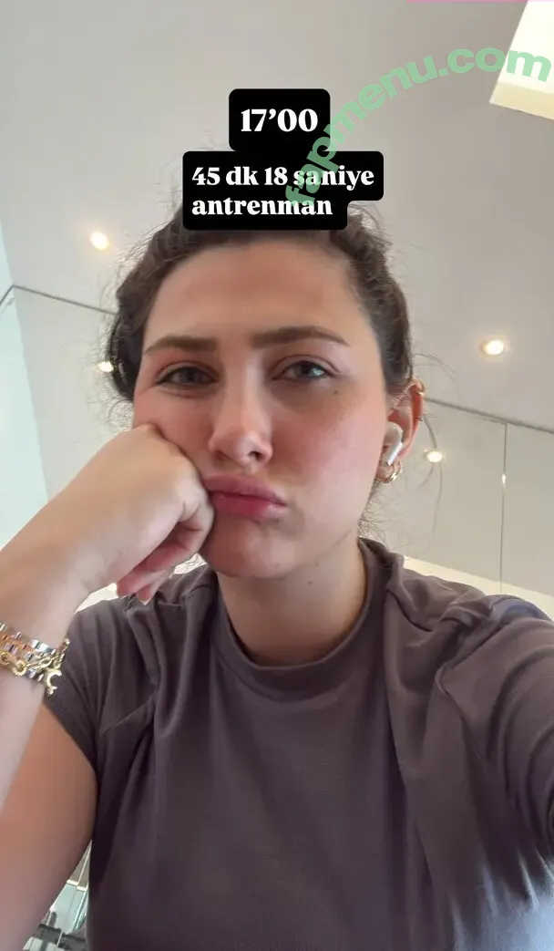 Buse Aydın nude photo #0014 (psikologbuseaydin)