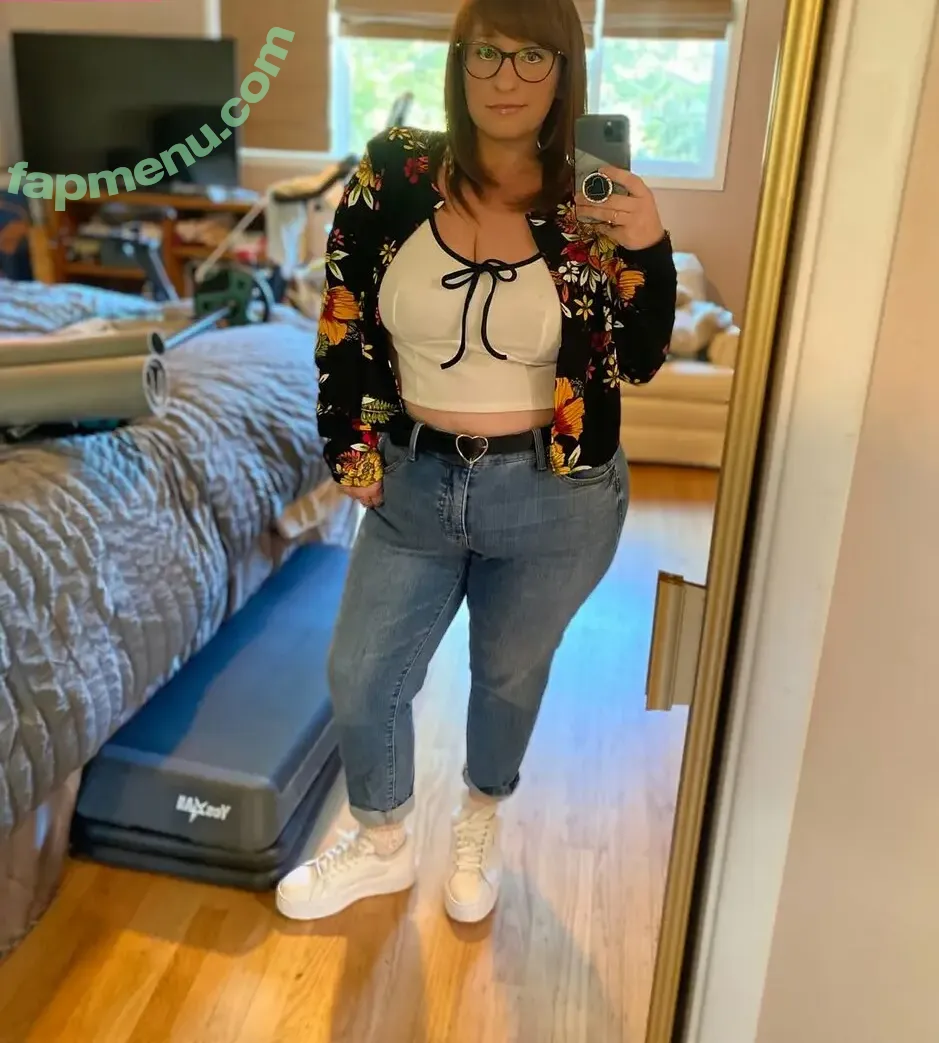 Busty Bexx nude photo #0010 (BustyBexx)