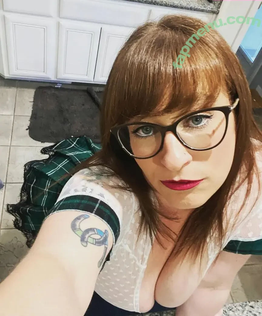 Busty Bexx nude photo #0030 (BustyBexx)