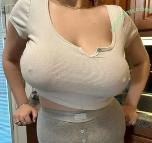 busty_lyra / bustylyra nude photo #0110