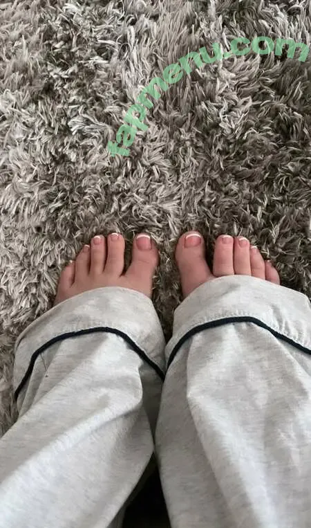 Busty Sophie nude photo #0031 (sophiebustybabe / sophiehughes7072)