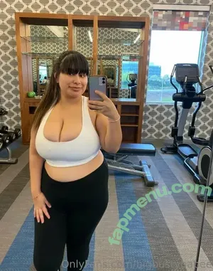 Busty Sweetheart / bigbustybabee / busty_heart / meetingnessa nude photo #0015