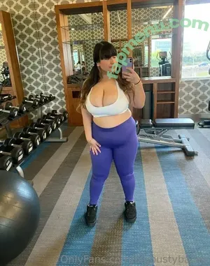 Busty Sweetheart / bigbustybabee / busty_heart / meetingnessa nude photo #0018