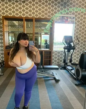 Busty Sweetheart / bigbustybabee / busty_heart / meetingnessa nude photo #0038