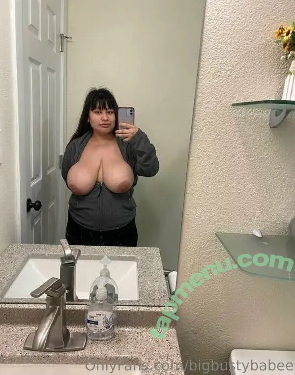 Busty Sweetheart nude photo #0011 (bigbustybabee / busty_heart / meetingnessa)
