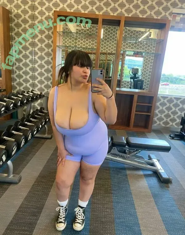 Busty Sweetheart nude photo #0074 (bigbustybabee / meetingnessa)