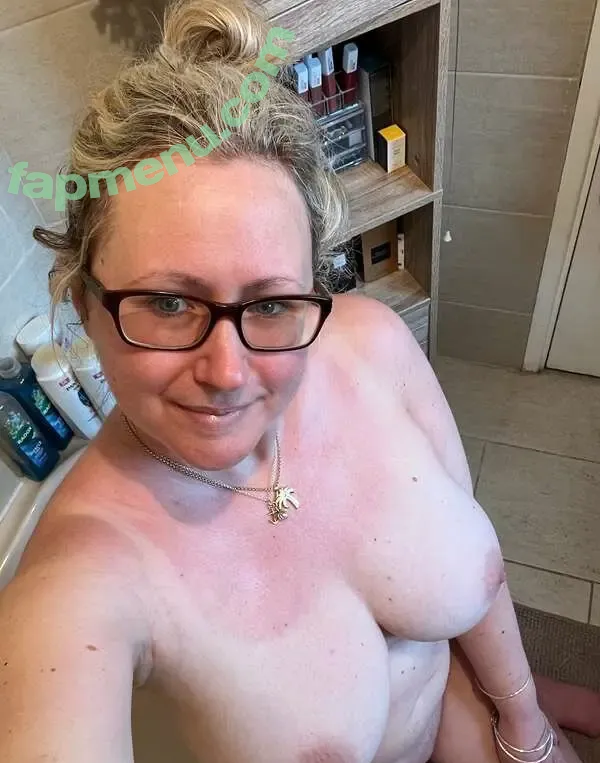 BustyBlondMombshell nude photo #0019 (BustyBlondMombshell)