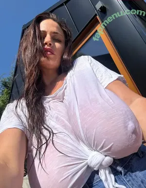 Bustyemily / bustyemily_official nude photo #0256