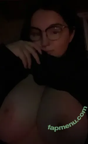 BustyGothTease / bustygothtease101 nude photo #0005