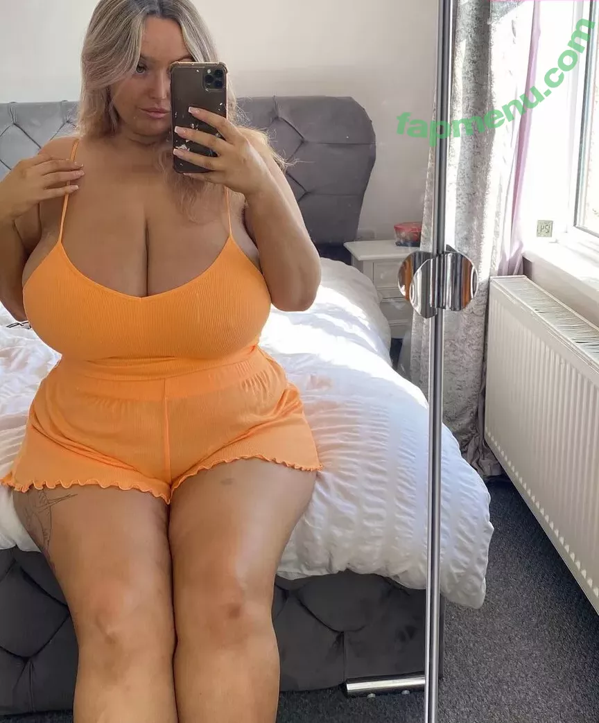 bustyholly nude photo #0314 (Bustyhollyy / Onlyhollyx)