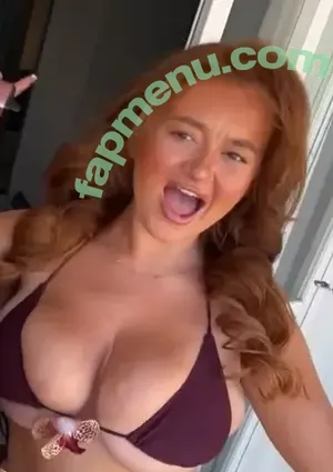 BustyMia E / bustyema_official / curvywomanlover nude photo #0057