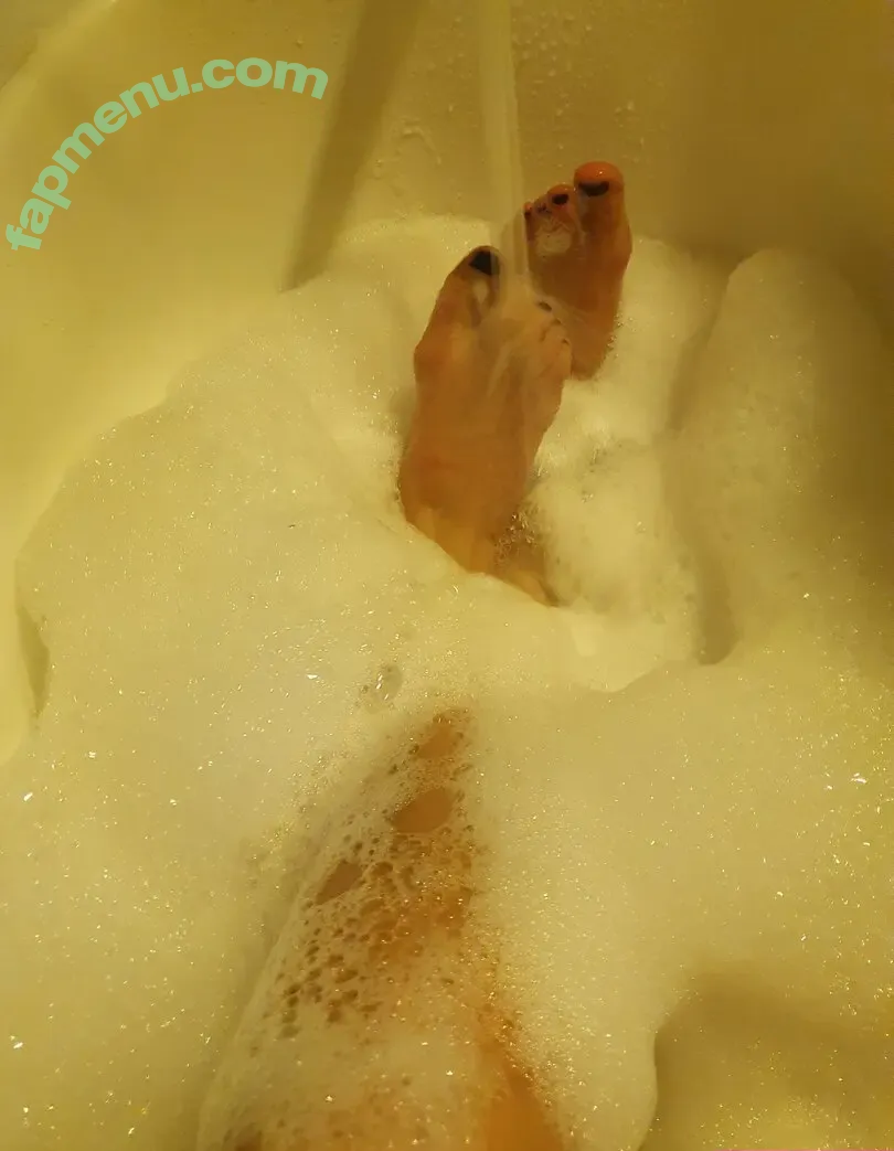 bustyredonyx nude photo #0064 (bustyredonyx)