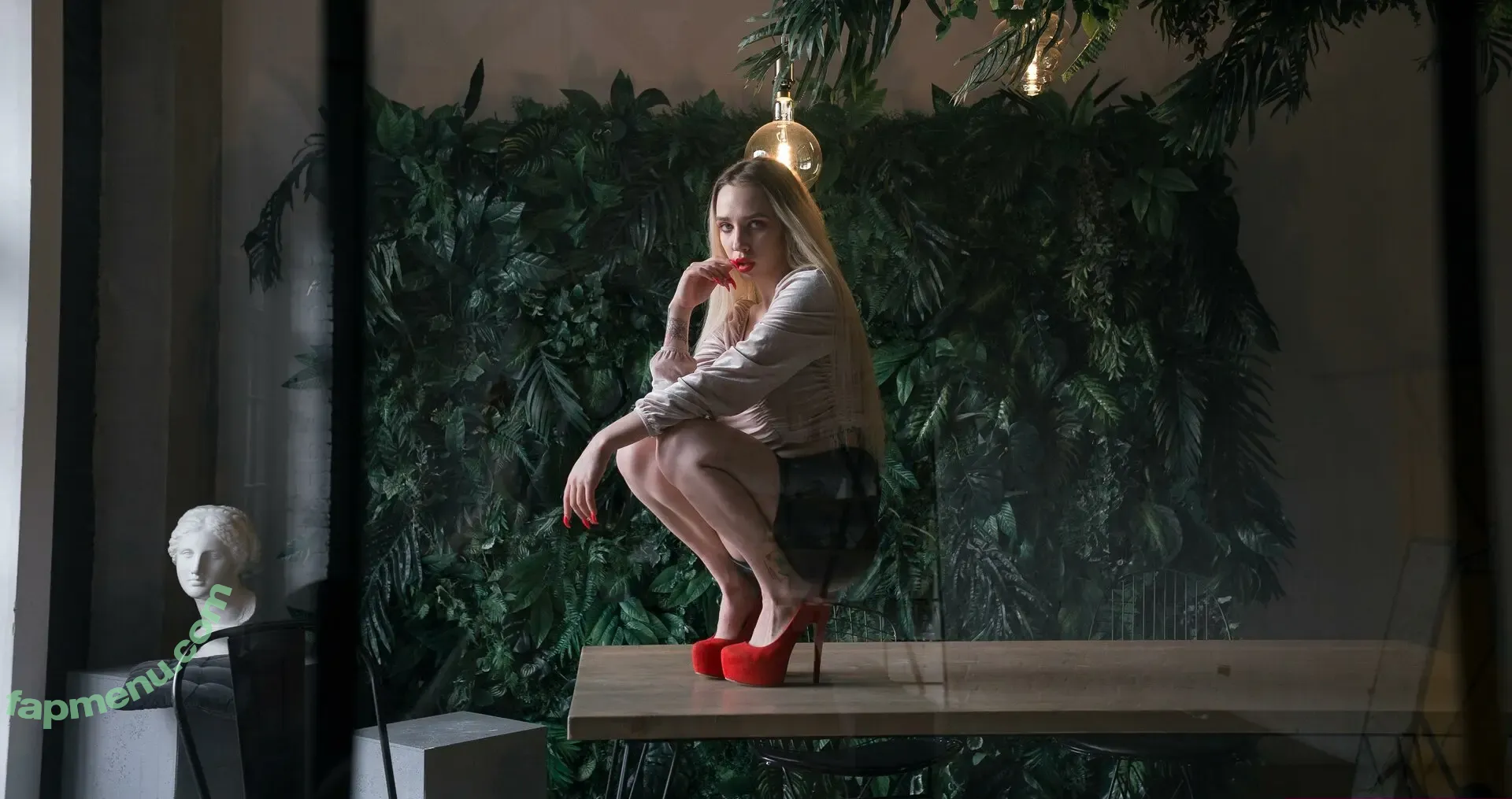 Bustyslavicgoddess nude photo #0002 (Miss Linda / Miss_Linda_)