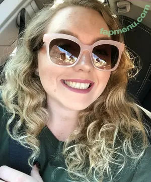 bustyybriiix / _brianamartinn nude photo #0013