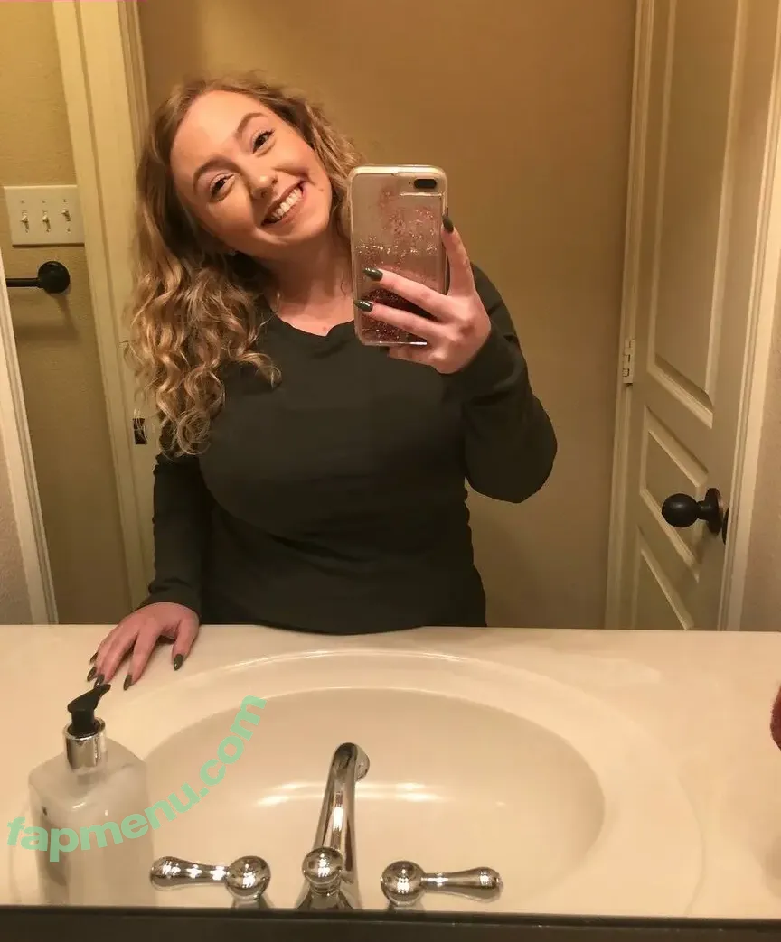 bustyybriiix nude photo #0017 (_brianamartinn)