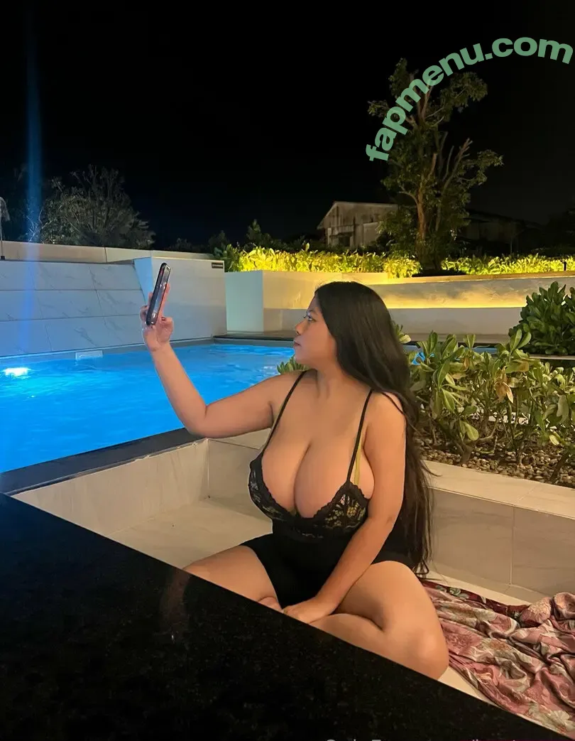 bustyzoe nude photo #0081 (Itszoecutie / bustyzoe99)