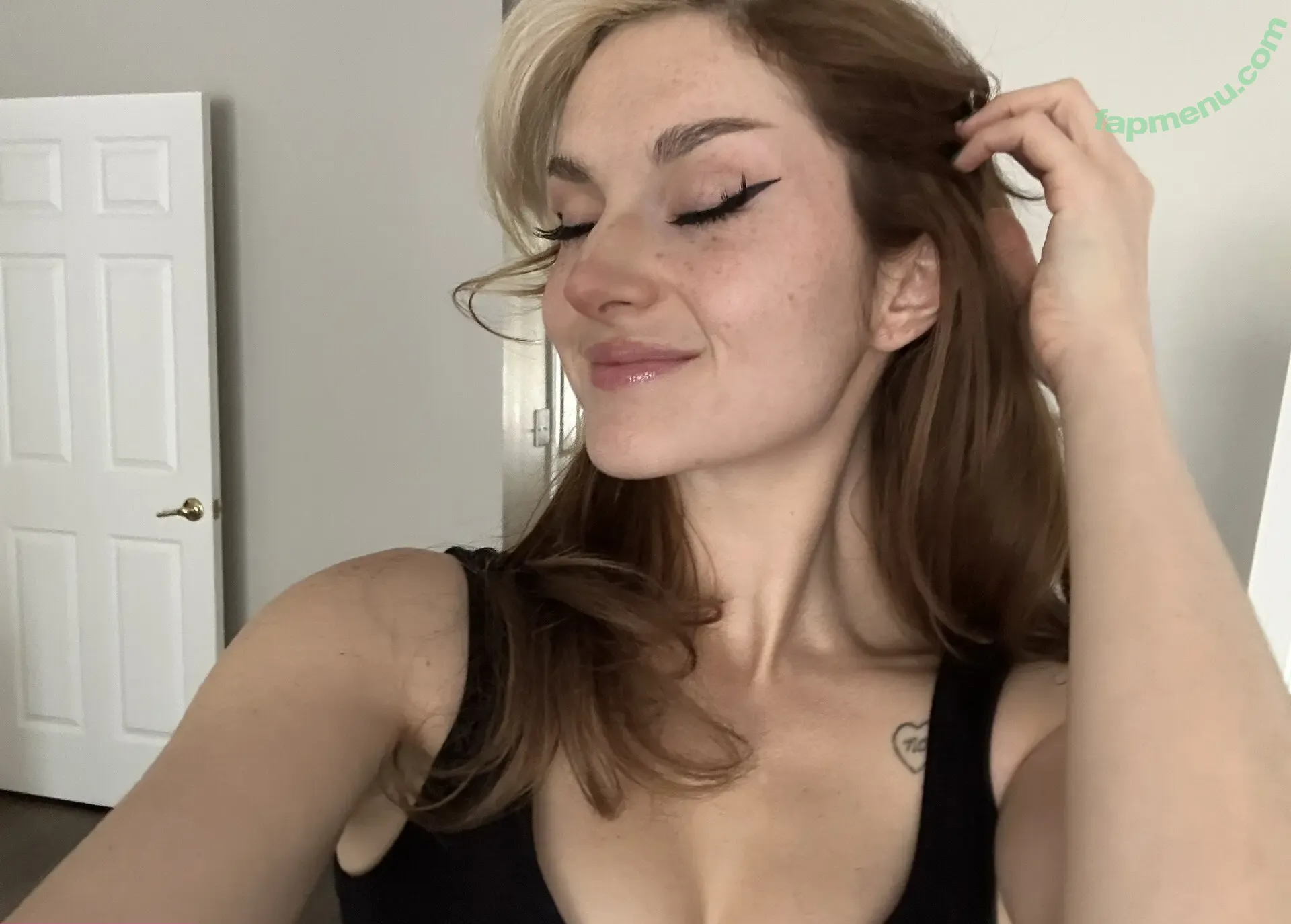 Busy B ASMR nude photo #2469 (busybasmr)