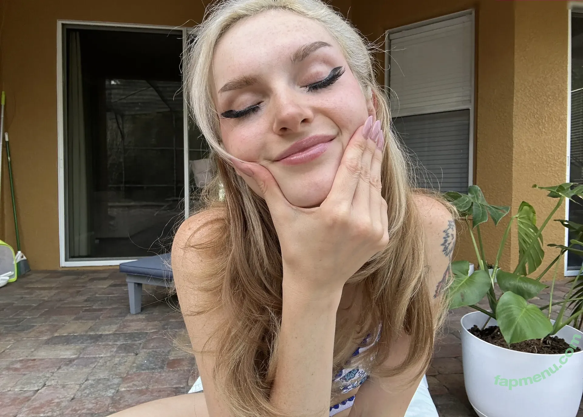 Busy B ASMR nude photo #2721 (busybasmr)