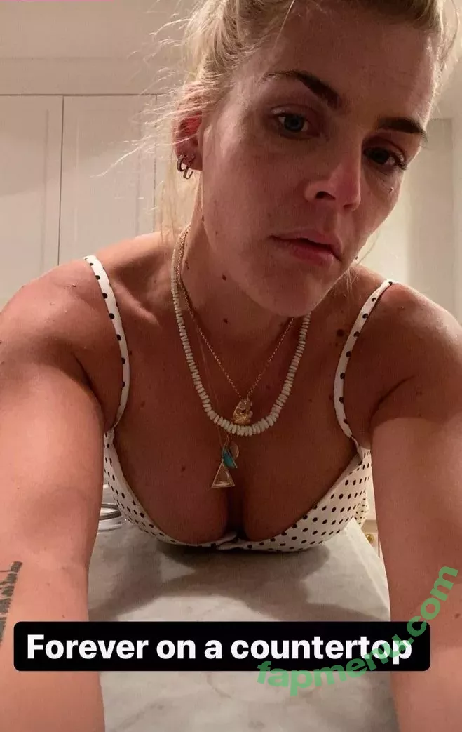 Busy Philipps nude photo #0003 (busyphilipps)