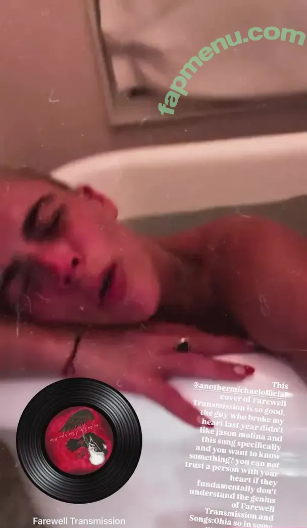 Busy Philipps nude photo #0175 (busyphilipps)